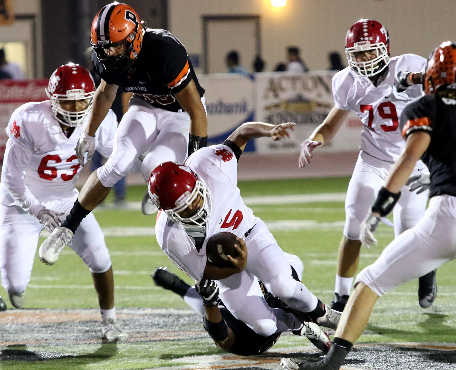 092917 SYHS vs SMHS fb 05.jpg